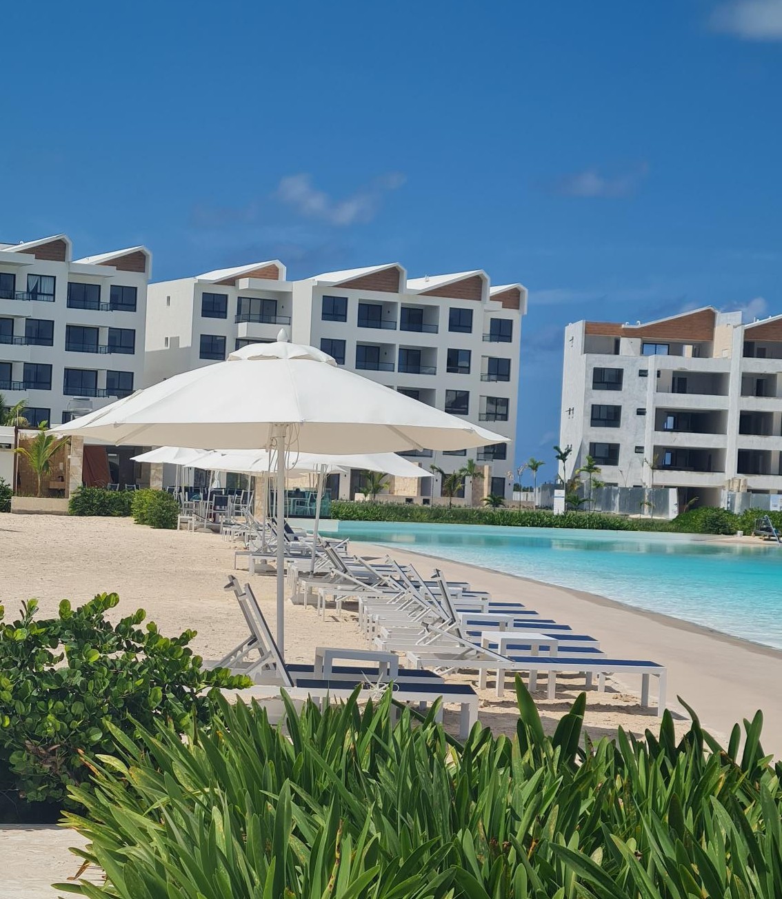 TV corner and Dining Area1